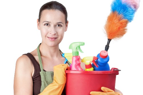 Airbnb cleaner preparing a Nottinghill short-let property for guest arrival